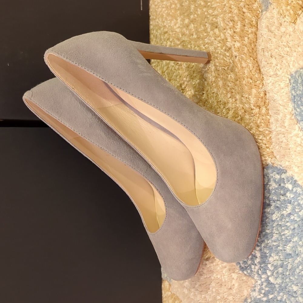 Nine West new hidden platform pump grey sz. 7